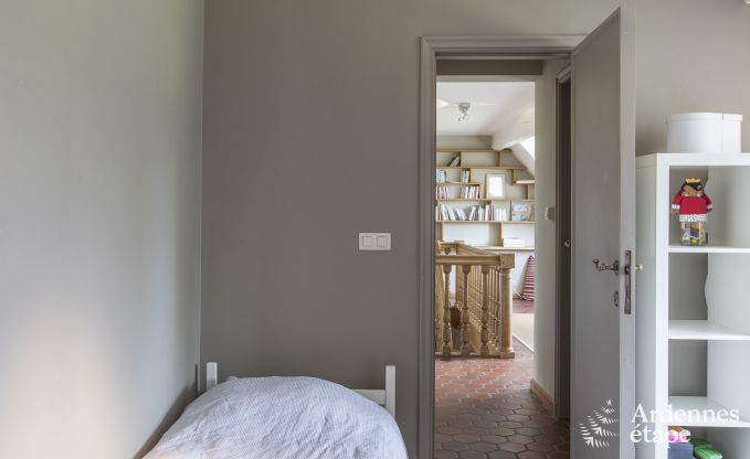 Ruime vakantiewoning voor 9 personen in Tinlot met 4 slaap- en badkamers,  zwembad, privtuin en speelvoorzieningen