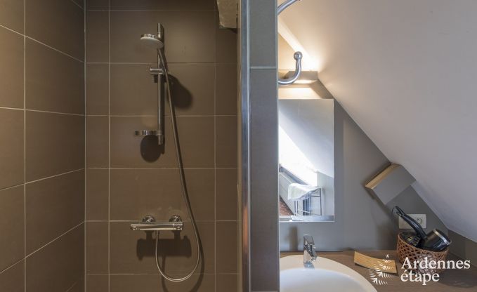 Ruime vakantiewoning voor 9 personen in Tinlot met 4 slaap- en badkamers,  zwembad, privtuin en speelvoorzieningen