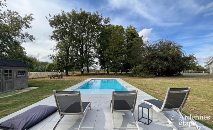 Ruime vakantiewoning voor 9 personen in Tinlot met 4 slaap- en badkamers,  zwembad, privtuin en speelvoorzieningen