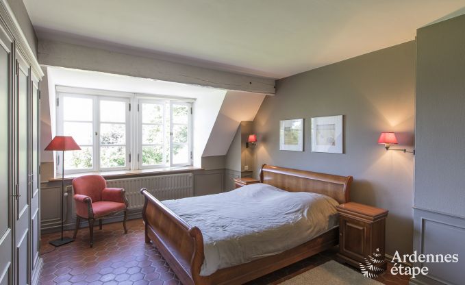 Ruime vakantiewoning voor 9 personen in Tinlot met 4 slaap- en badkamers,  zwembad, privtuin en speelvoorzieningen