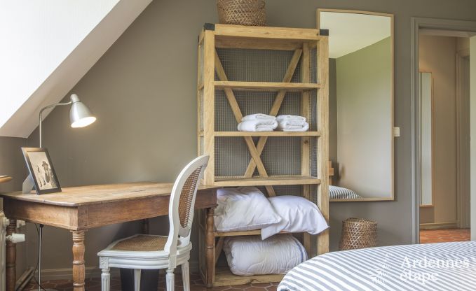 Ruime vakantiewoning voor 9 personen in Tinlot met 4 slaap- en badkamers,  zwembad, privtuin en speelvoorzieningen