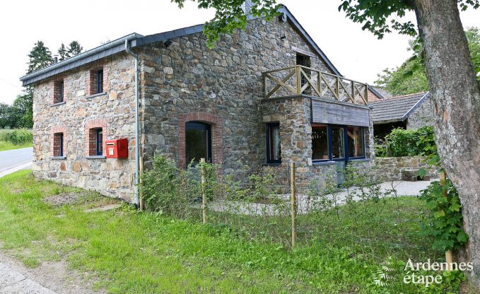 PBM-vriendelijk huis in natuursteen voor een vakantie in Trois-Ponts