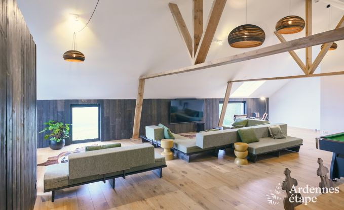 Ruime luxe vakantiewoning met binnenzwembad in Trois-Ponts, Ardennen