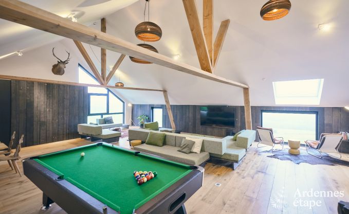 Ruime luxe vakantiewoning met binnenzwembad in Trois-Ponts, Ardennen