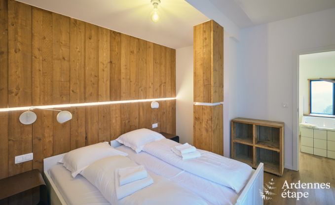 Ruime luxe vakantiewoning met binnenzwembad in Trois-Ponts, Ardennen