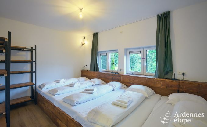 Ruime luxe vakantiewoning met binnenzwembad in Trois-Ponts, Ardennen