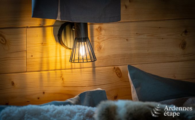 Gezellig vakantiehuis in Trois-Ponts voor 4 personen met sauna, jacuzzi en zwembad dichtbij het bos