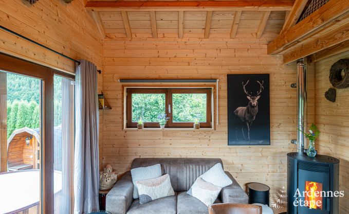 Gezellig vakantiehuis in Trois-Ponts voor 4 personen met sauna, jacuzzi en zwembad dichtbij het bos