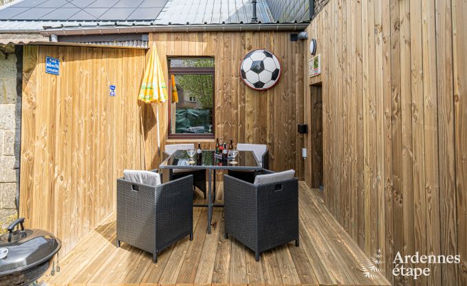 Uniek vakantiehuis met 2 slaapkamers in Vaux-sur-Sure