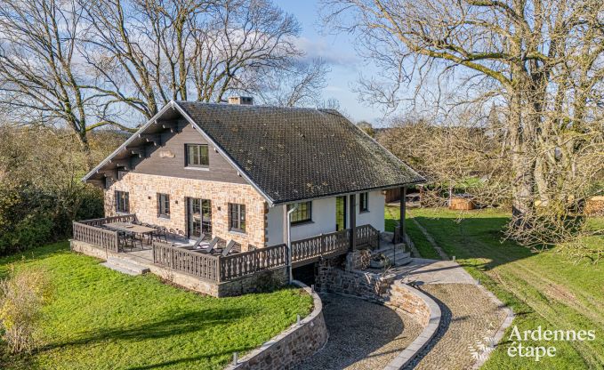 Chalet met hottub, biljart en een prachtig uitzicht in Vencimont voor 6 personen