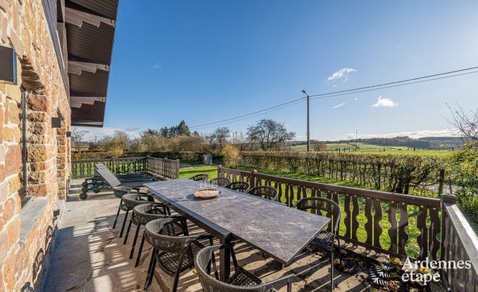 Chalet met hottub, biljart en een prachtig uitzicht in Vencimont voor 6 personen