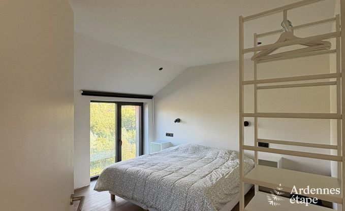 Ruime vakantiewoning in Vencimont voor 13 personen met 6 slaap- en badkamers en privtuin met trampoline en petanque