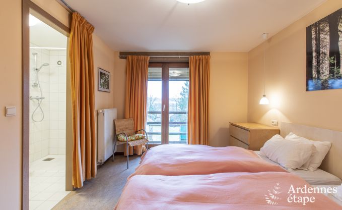 Ruim vakantiehuis in Vielsalm voor 22 personen met 10 slaapkamers, speelruimte, sauna en grote tuin