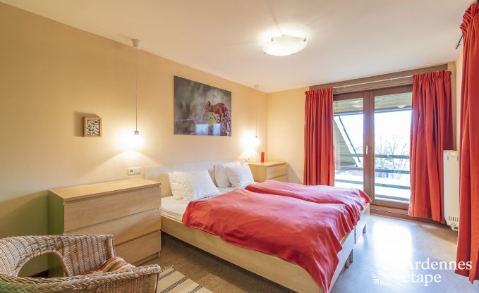 Ruim vakantiehuis in Vielsalm voor 22 personen met 10 slaapkamers, speelruimte, sauna en grote tuin