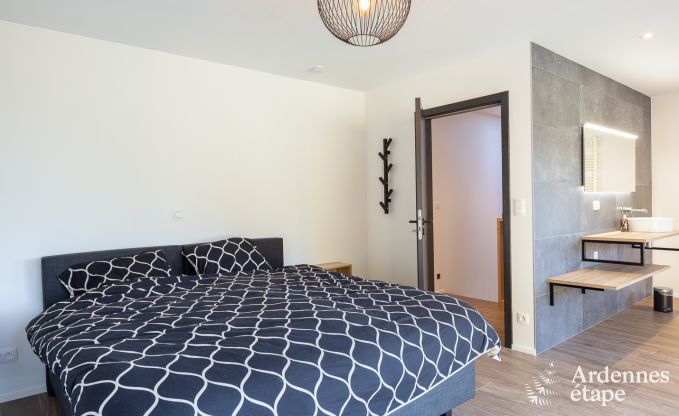 Comfortabel en modern vakantiehuis in  het bos, Vielsalm - Ardennen.
