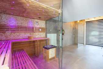 Vakantiewoning voor 17 in Vielsalm met sauna, speelkamer en laadstation