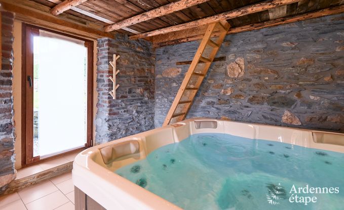 gezellige vakantiewoning met 5 slaapkamers, jacuzzi, sauna en priv tuin in Vielsalm Ardennen