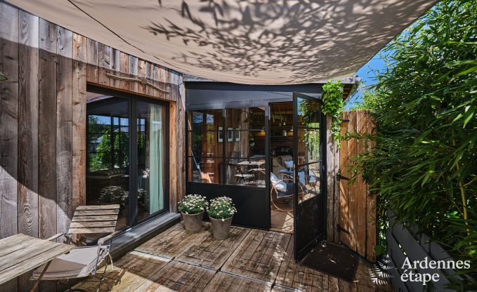 Romantische tiny house voor 2 personen met priv� jacuzzi, houtpelletkachel en tuin in Vielsalm, Ardennen