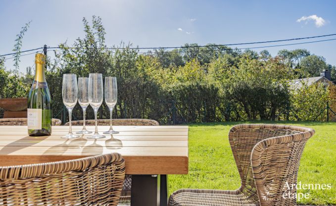 Charmante vakantiewoning in Villers-Le-Temple voor 9 personen met comfort, priv�tuin en dichtbij Hoei