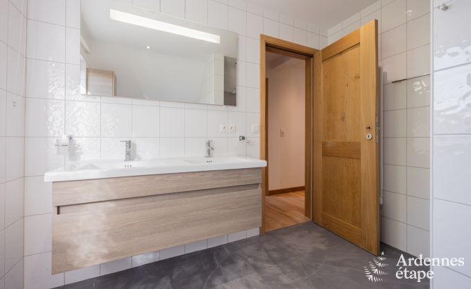 Charmante vakantiewoning in Villers-Le-Temple voor 9 personen met comfort, priv�tuin en dichtbij Hoei