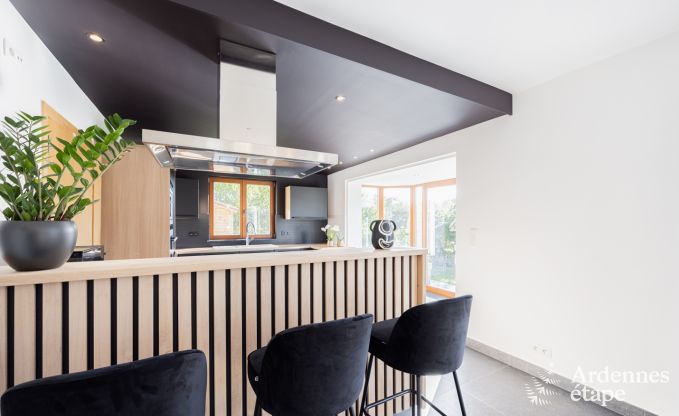 Charmante vakantiewoning in Villers-Le-Temple voor 9 personen met comfort, priv�tuin en dichtbij Hoei