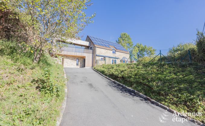 Charmante vakantiewoning in Villers-Le-Temple voor 9 personen met comfort, priv�tuin en dichtbij Hoei