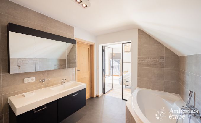 Charmante vakantiewoning in Villers-Le-Temple voor 9 personen met comfort, priv�tuin en dichtbij Hoei