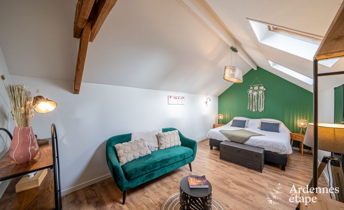 Onvergetelijk verblijf in Villers-en-Fagne: Vakantiehuis met sauna, jacuzzi, overdekt buitenzwembad en adembenemend uitzicht in de Ardennen.