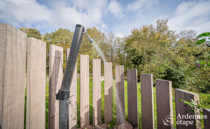 Onvergetelijk verblijf in Villers-en-Fagne: Vakantiehuis met sauna, jacuzzi, overdekt buitenzwembad en adembenemend uitzicht in de Ardennen.