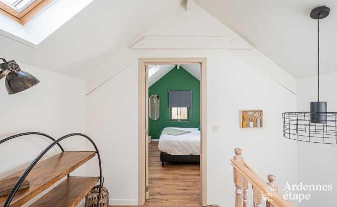 Onvergetelijk verblijf in Villers-en-Fagne: Vakantiehuis met sauna, jacuzzi, overdekt buitenzwembad en adembenemend uitzicht in de Ardennen.