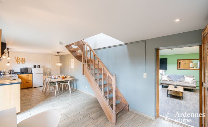 Onvergetelijk verblijf in Villers-en-Fagne: Vakantiehuis met sauna, jacuzzi, overdekt buitenzwembad en adembenemend uitzicht in de Ardennen.