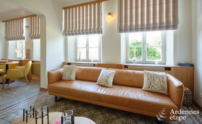 Comfortabele vakantiewoning voor 10 personen in Villers-en-Fagne met overdekt buitenzwembad en jacuzzi