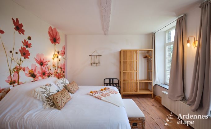 Comfortabele vakantiewoning voor 10 personen in Villers-en-Fagne met overdekt buitenzwembad en jacuzzi