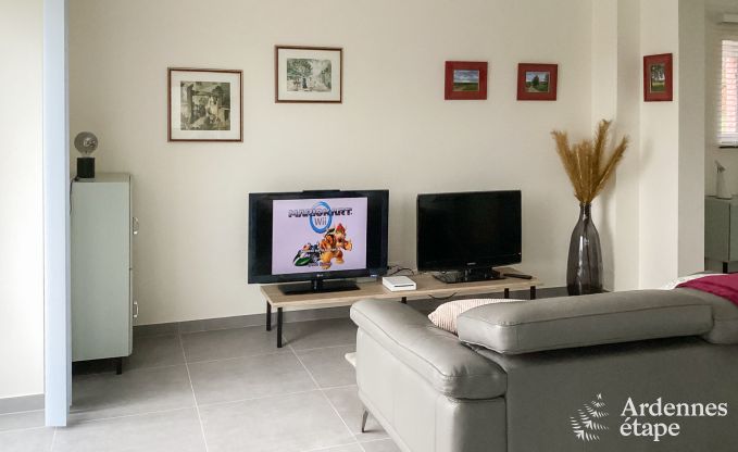 Vakantiewoning voor 6 personen in Virton met 3 slaapkamers, sauna, houtkachel, buitenzwembad en privterras