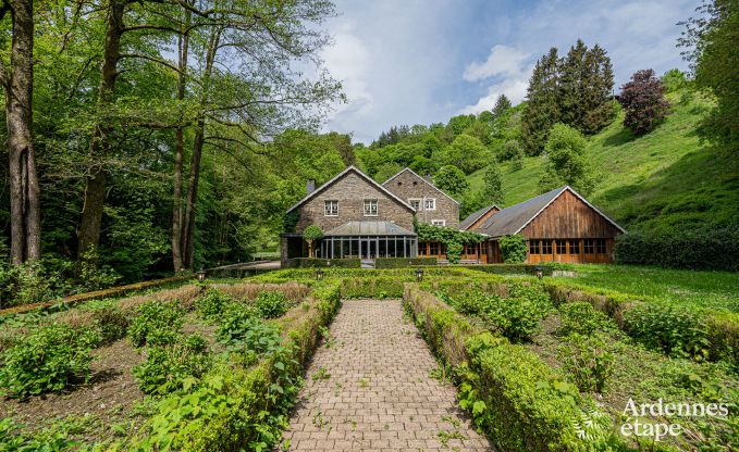 Luxe vakantiehuis voor grote groepen in Vresse-sur-Semois, Ardennen