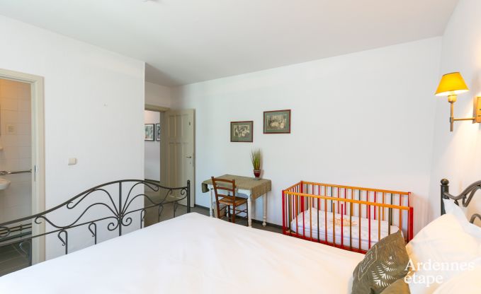 Vakantiehuis in Bi�vre voor 21 personen in de Ardennen