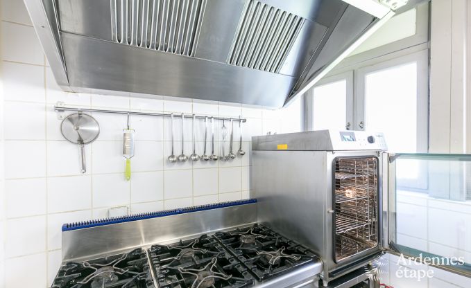 Vakantiehuis in Bi�vre voor 21 personen in de Ardennen