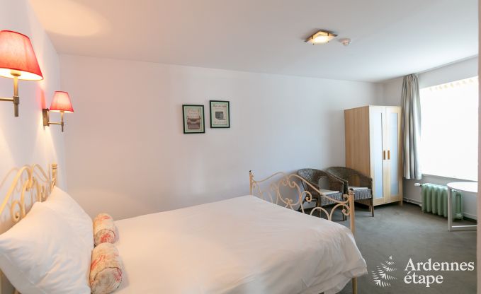 Vakantiehuis in Bi�vre voor 21 personen in de Ardennen