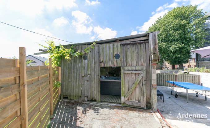 Vakantiehuis in Bi�vre voor 21 personen in de Ardennen