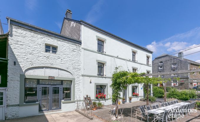 Vakantiehuis in Bi�vre voor 21 personen in de Ardennen