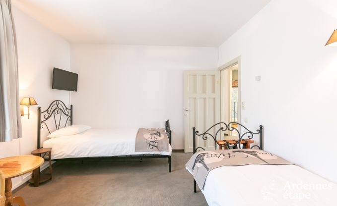 Vakantiehuis in Bi�vre voor 21 personen in de Ardennen