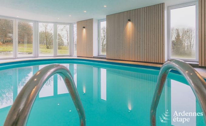 Luxe villa met binnenzwembad in Weismes voor 9 personen