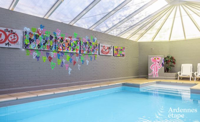 Eigentijds vakantiehuis met binnenzwembad voor groepen te huur in Waimes