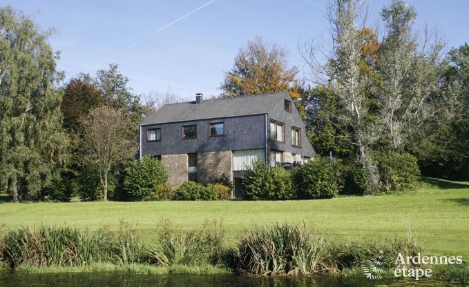 Zeer mooie 4-sterren villa in Weismes voor groepen tot 15 personen