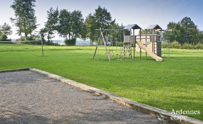 Ruime vakantiewoning met priv�tuin in Waimes voor 15 personen