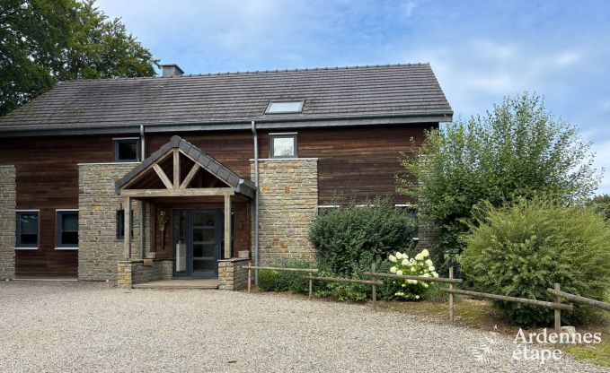 Ruime vakantiewoning met priv�tuin in Waimes voor 15 personen