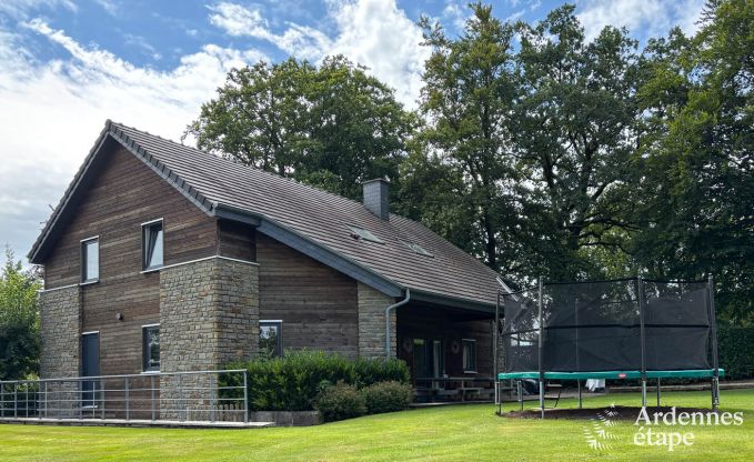 Ruime vakantiewoning met priv�tuin in Waimes voor 15 personen