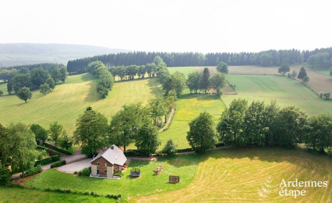 Ruime vakantiewoning met priv�tuin in Waimes voor 15 personen