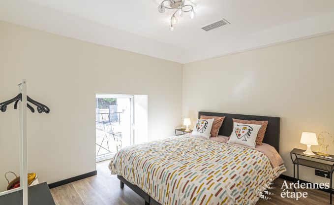 Vakantiehuis in Walcourt, Ardennen, 6 personen, 3 slaapkamers, buitenzwembad, gemeenschappelijke tuin, moderne voorzieningen