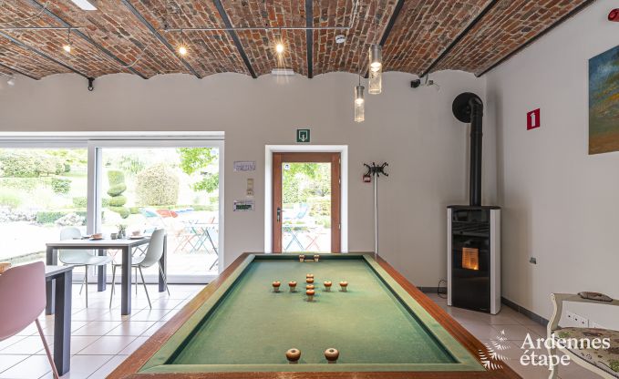 Vakantiehuis in Walcourt, Ardennen, 6 personen, 3 slaapkamers, buitenzwembad, gemeenschappelijke tuin, moderne voorzieningen